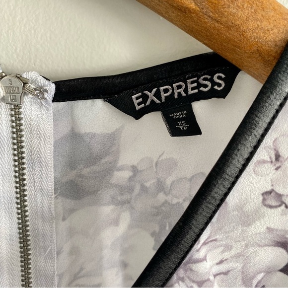 Express Black Satin Trim Floral Tank Size XS - Picture 3 of 4